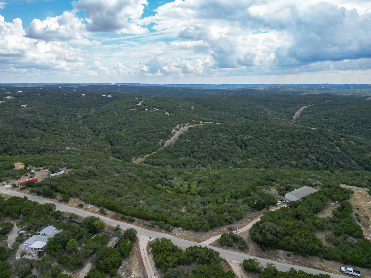 1 Timbercreek Road Pipe Creek, TX 78063 - Photo 10 of 24