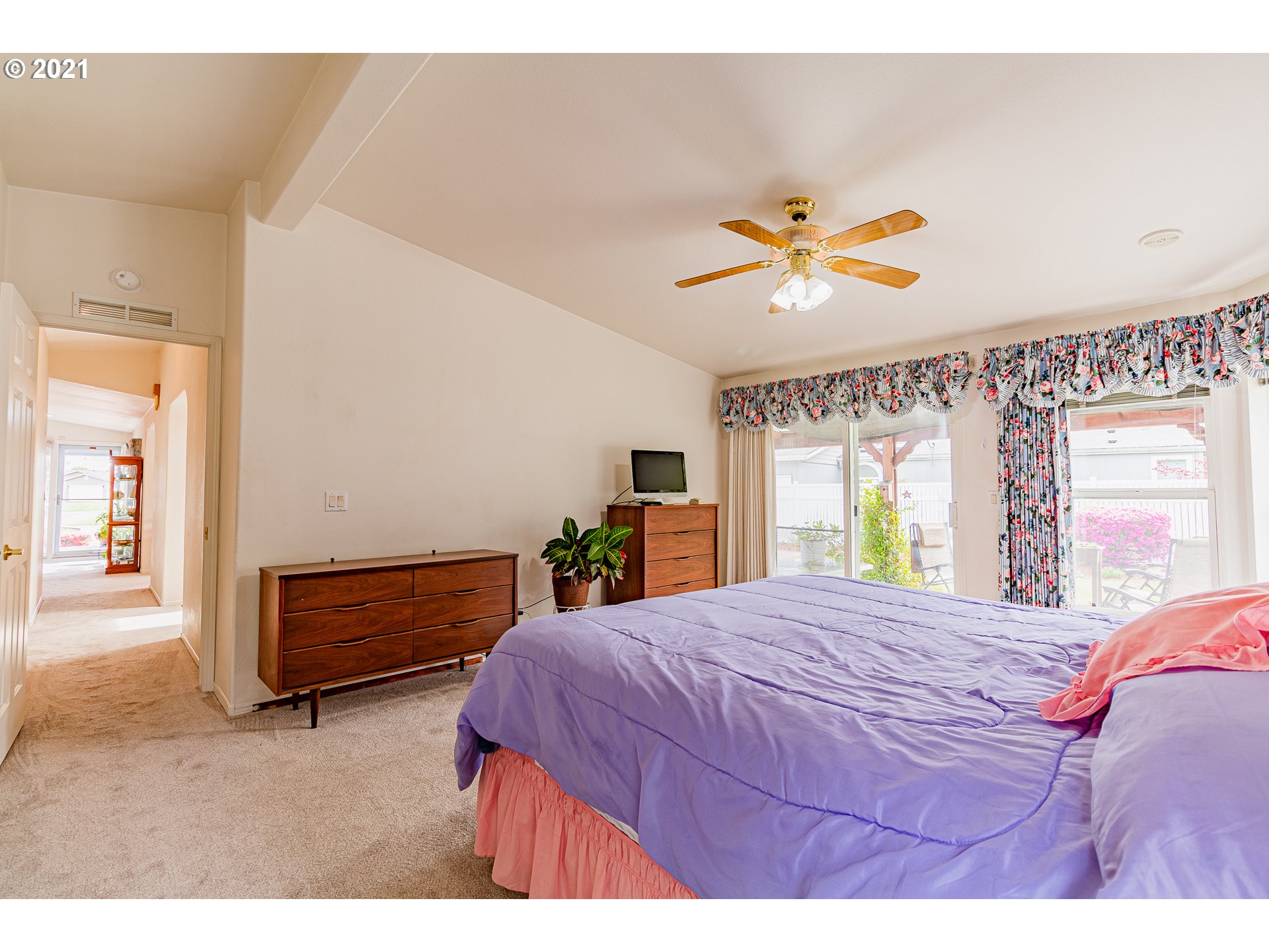 2580 Lansdown Road, Unit 6 Eugene, OR 97404 - Photo 14 of 32 Gallery Image 14