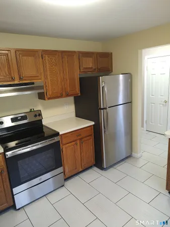 $319,900 | 1400 Hartford Turnpike, Unit 5, North Haven, CT 06473