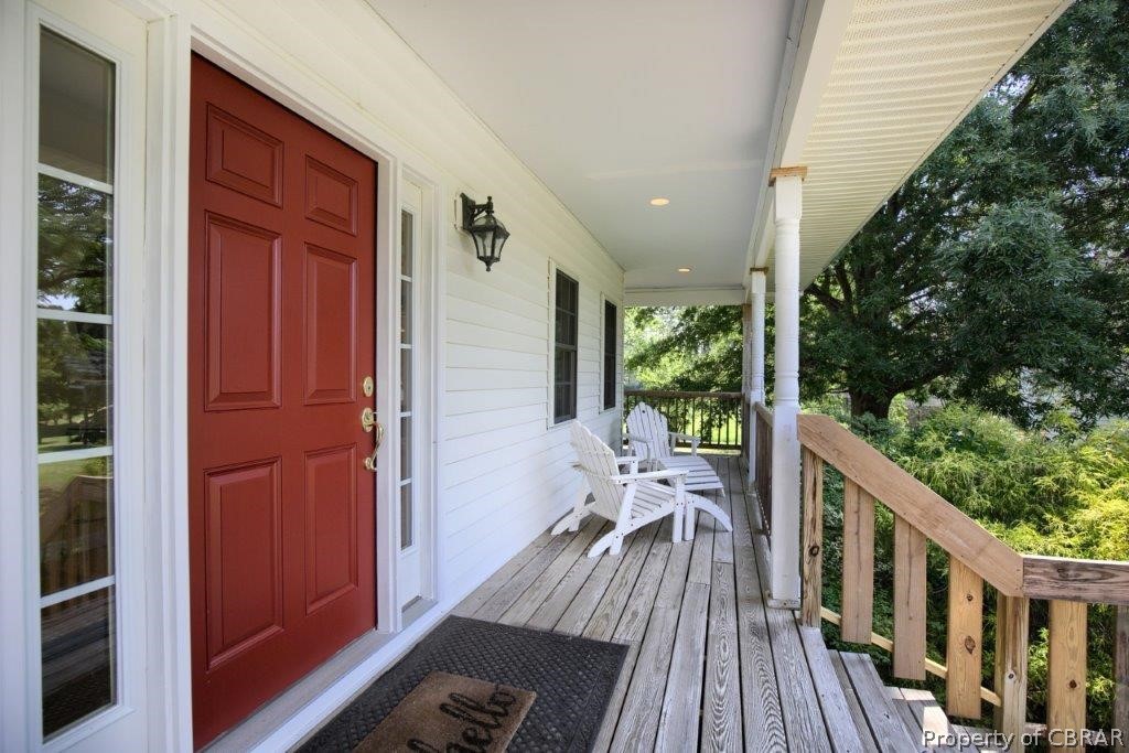 2069 Jenkins Neck Road Hayes, VA 23072 - Photo 5 of 42 Sit for a spell