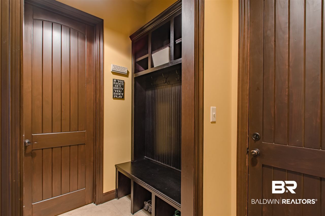 27927 Rigsby Road Daphne, AL 36526 - Photo 29 of 37 Mudroom with Bench