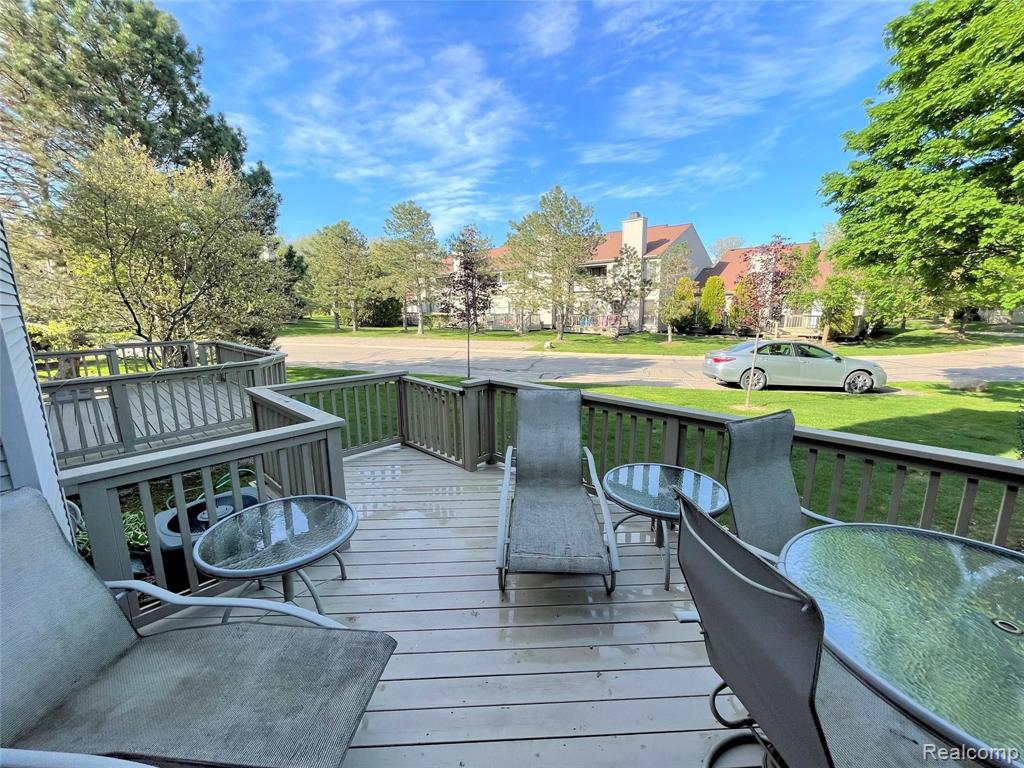 680 Highgate Mews, Unit 73 Rochester Hills, MI 48307 - Photo 36 of 43