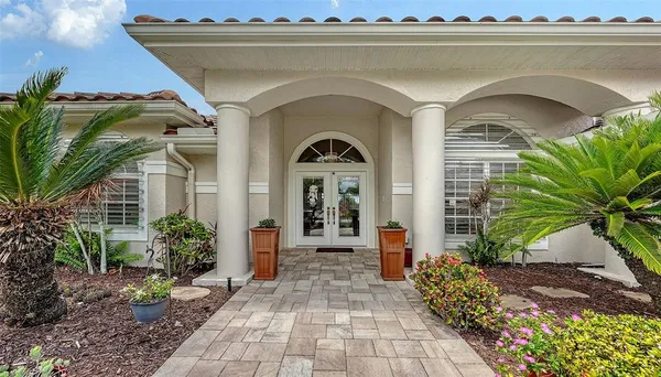 $580,000 | 552 Westmount Lane, Venice, FL 34293