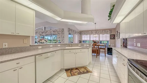 $580,000 | 552 Westmount Lane, Venice, FL 34293