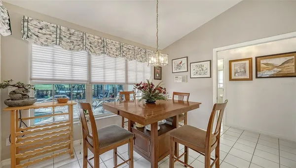 $580,000 | 552 Westmount Lane, Venice, FL 34293