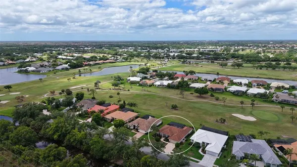$580,000 | 552 Westmount Lane, Venice, FL 34293
