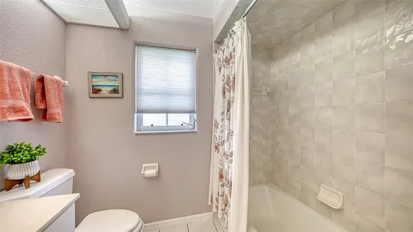 $580,000 | 552 Westmount Lane, Venice, FL 34293