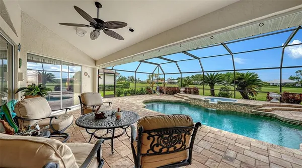 $580,000 | 552 Westmount Lane, Venice, FL 34293