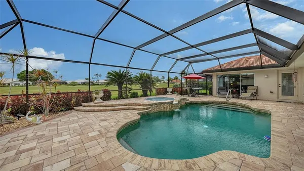$580,000 | 552 Westmount Lane, Venice, FL 34293