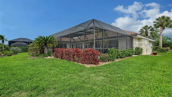 $580,000 | 552 Westmount Lane, Venice, FL 34293