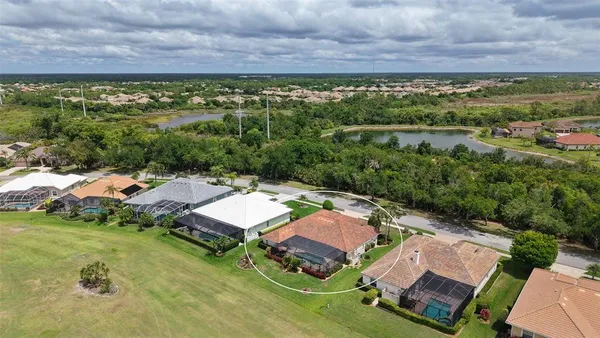 $580,000 | 552 Westmount Lane, Venice, FL 34293