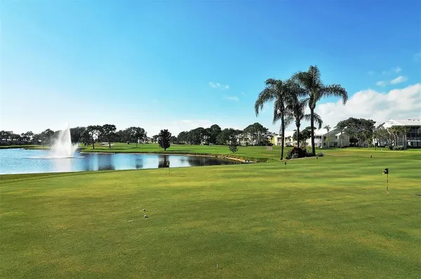 $580,000 | 552 Westmount Lane, Venice, FL 34293