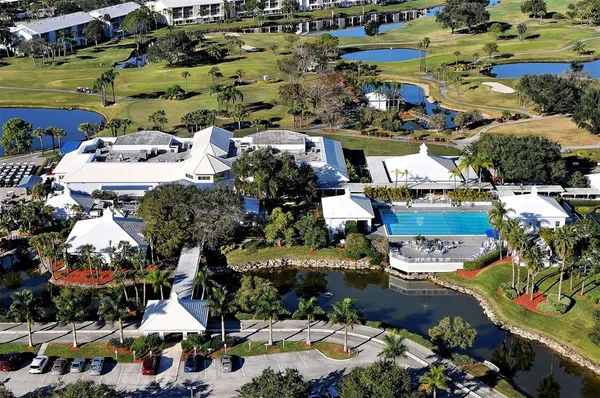 $580,000 | 552 Westmount Lane, Venice, FL 34293