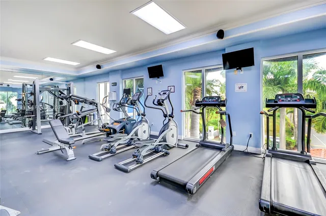 $290,000 | 5077 Northwest 7th Street, Unit TS7, Miami, FL 33126