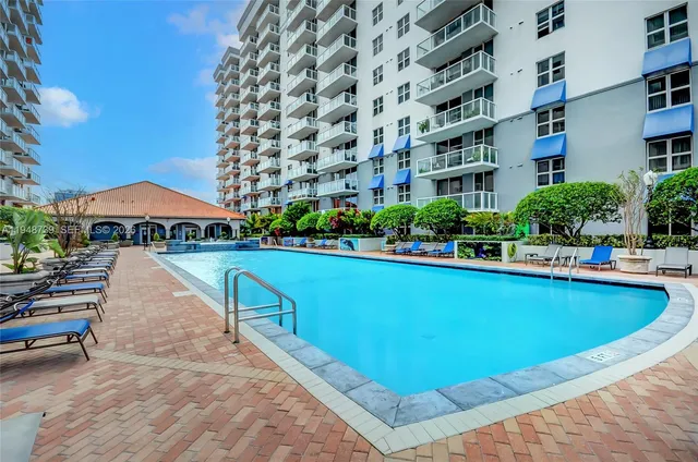 $290,000 | 5077 Northwest 7th Street, Unit TS7, Miami, FL 33126