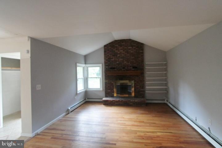 209 Princeton Avenue Trenton, NJ 08619 - Photo 12 of 29