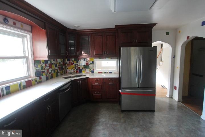 209 Princeton Avenue Trenton, NJ 08619 - Photo 14 of 29