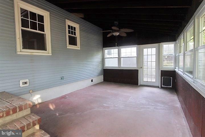 209 Princeton Avenue Trenton, NJ 08619 - Photo 23 of 29