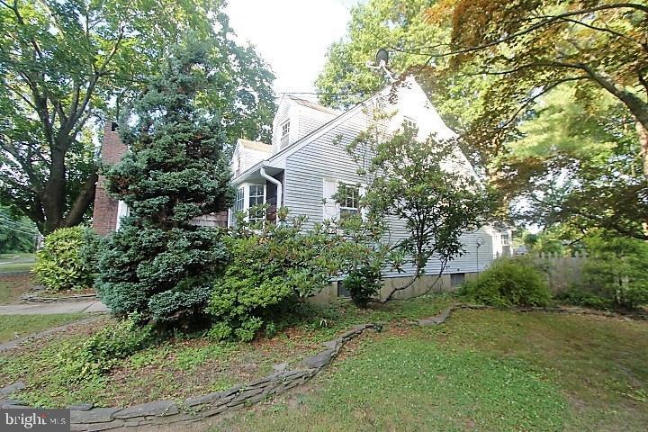 209 Princeton Avenue Trenton, NJ 08619 - Photo 26 of 29