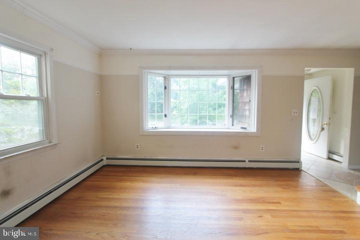 209 Princeton Avenue Trenton, NJ 08619 - Photo 8 of 29