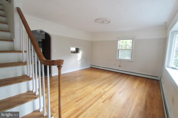 209 Princeton Avenue Trenton, NJ 08619 - Photo 9 of 29