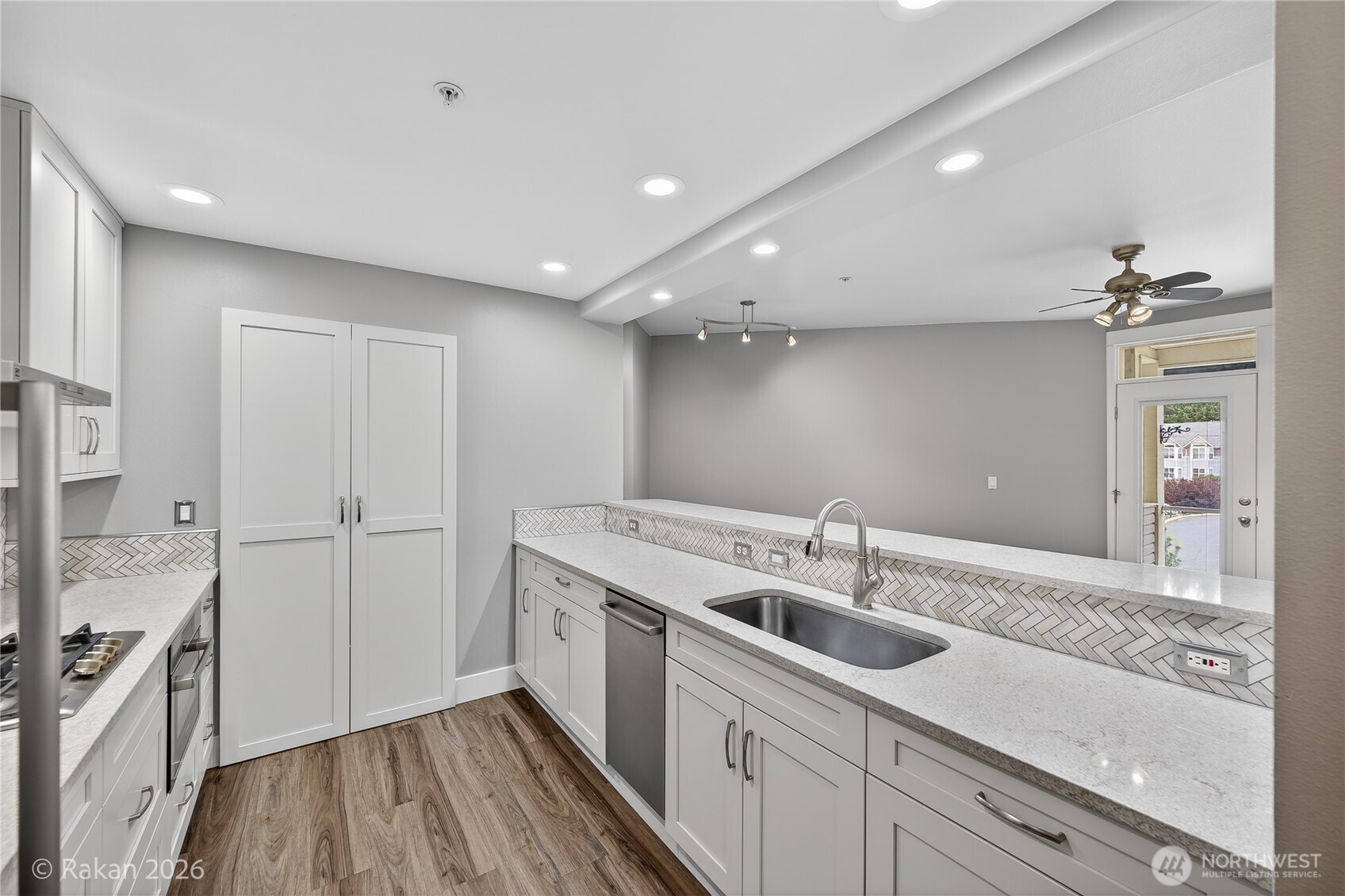 1416 Lindsay Loop, Unit 306 Mount Vernon, WA 98274 - Photo 8 of 37