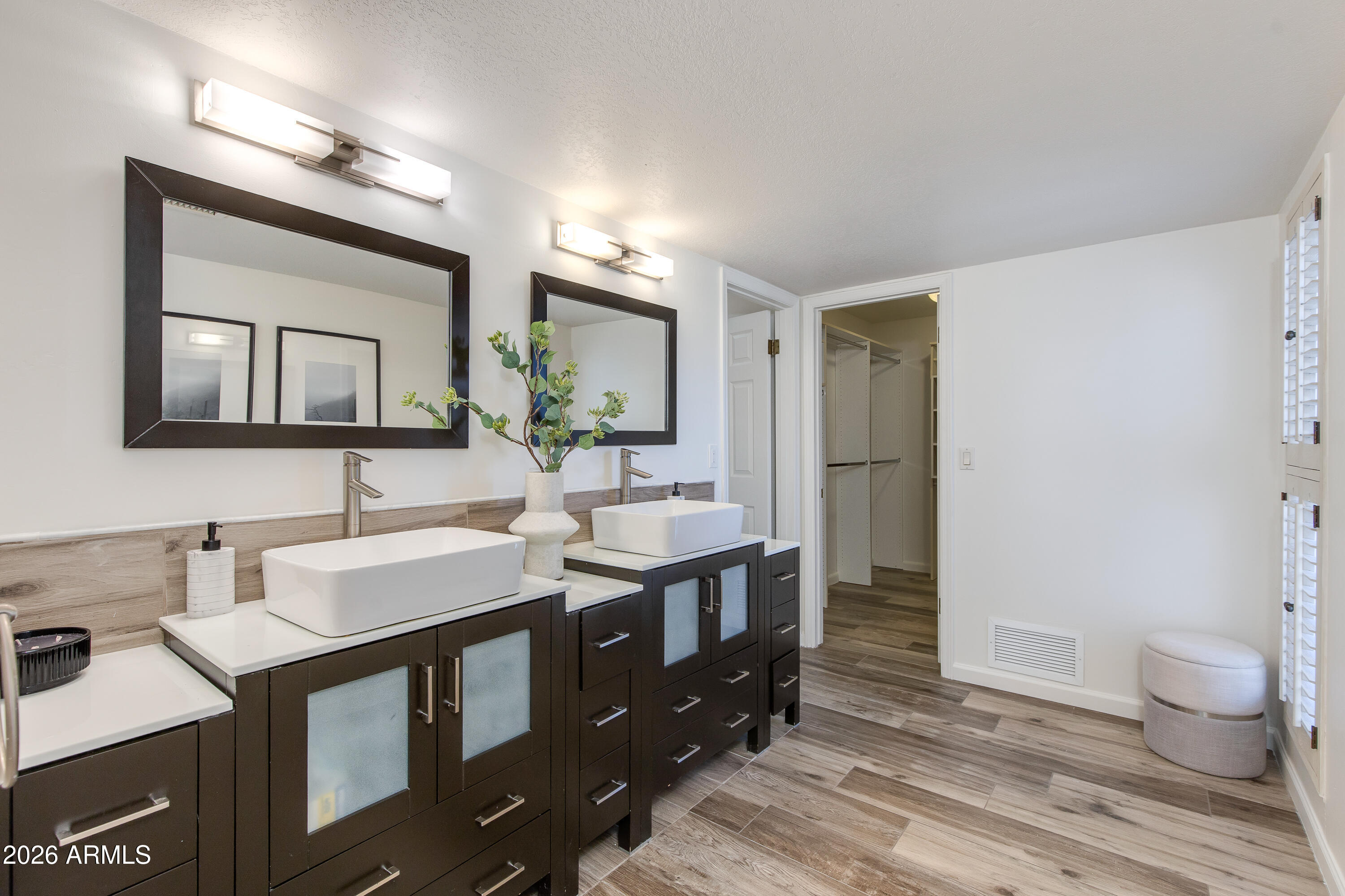 3122 East Rose Lane Phoenix, AZ 85016 - Photo 13 of 23 Primary Bath