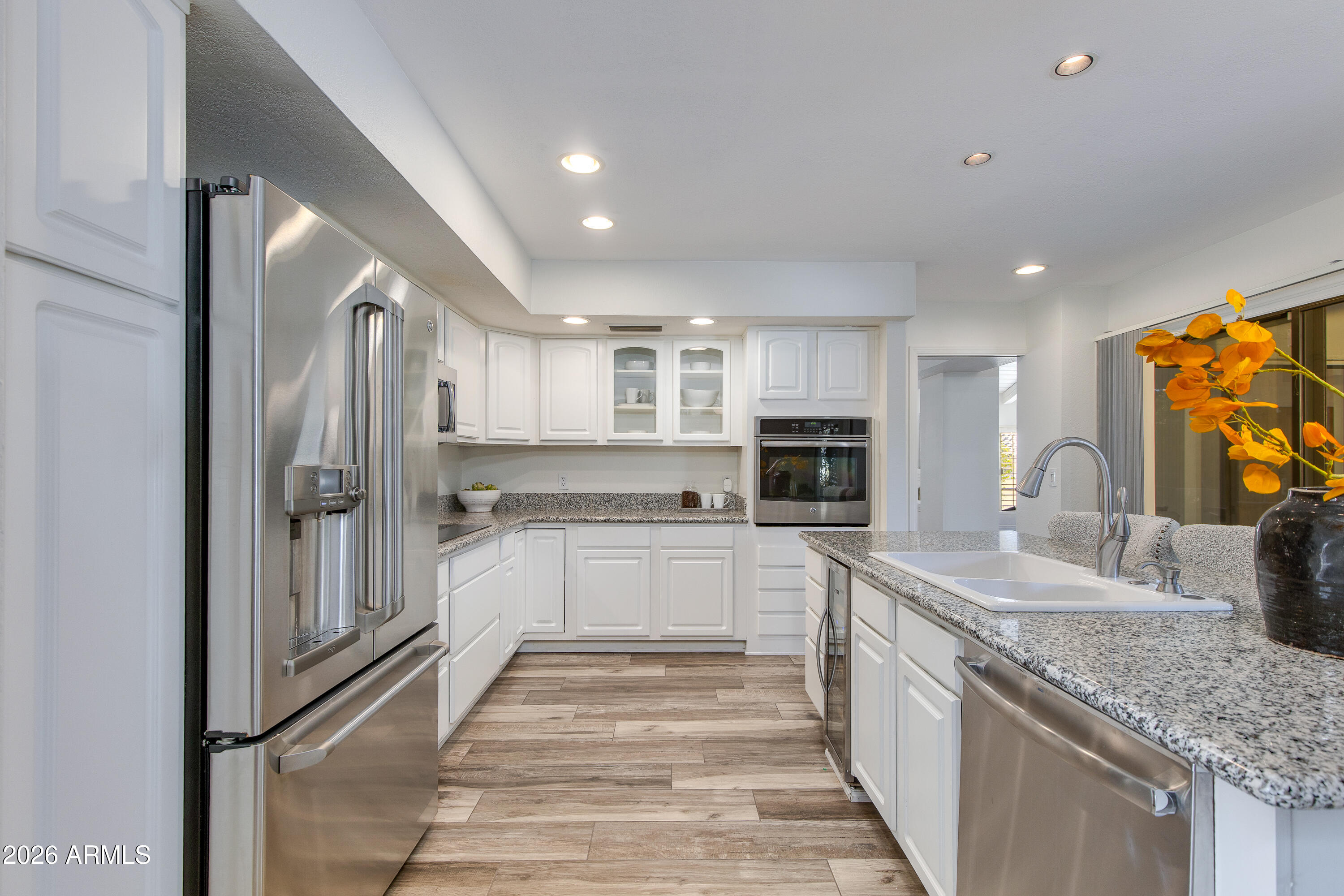 3122 East Rose Lane Phoenix, AZ 85016 - Photo 7 of 23 stainless Steel Appliances