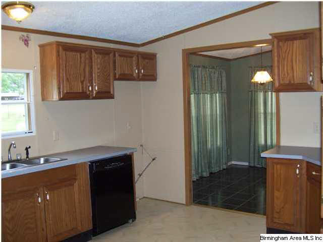 235 Edgewood Road Cleveland, AL 35049 - Photo 5 of 24