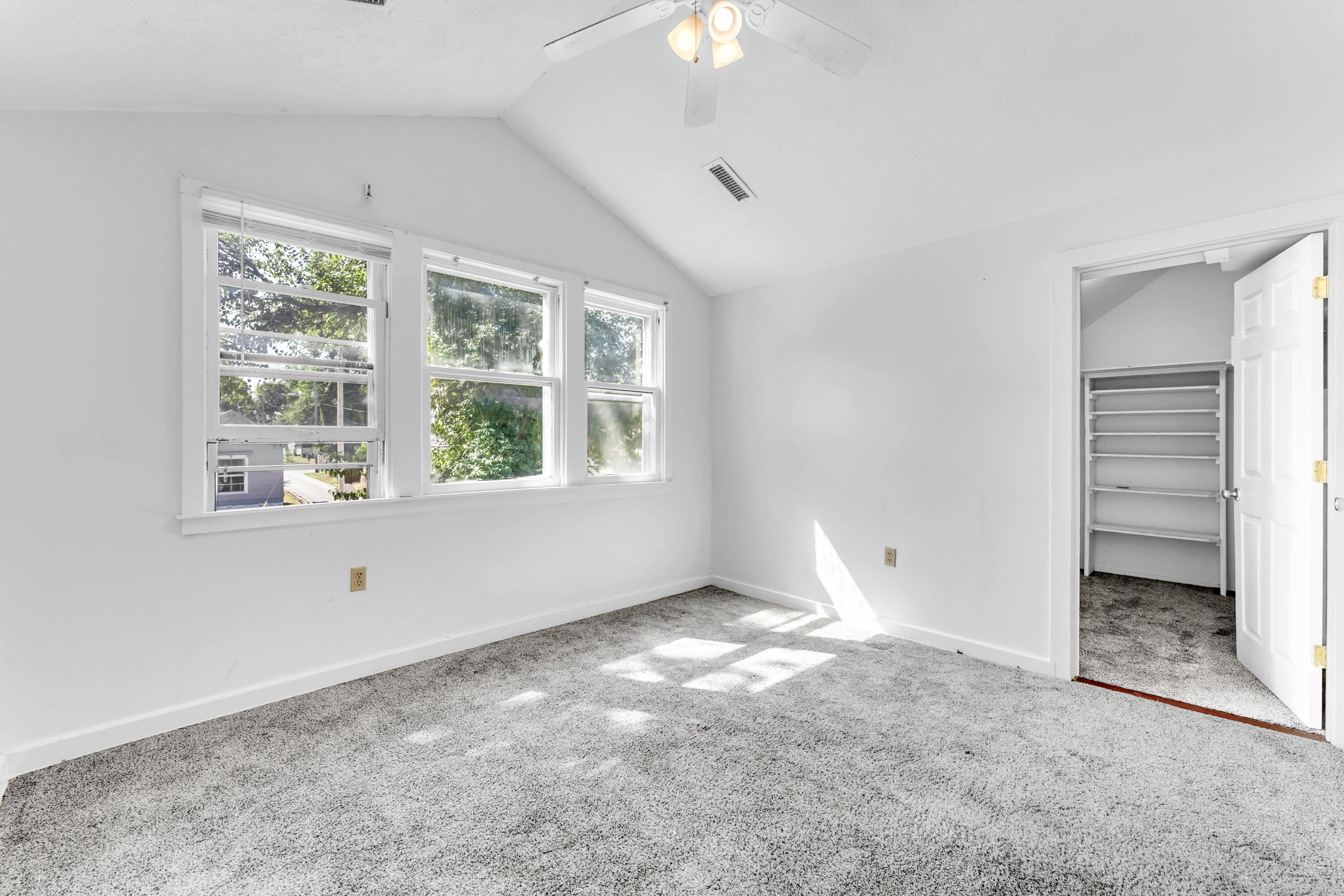 817 West Walnut Street Springfield, MO 65806 - Photo 14 of 23 817WalnutInt-30-11