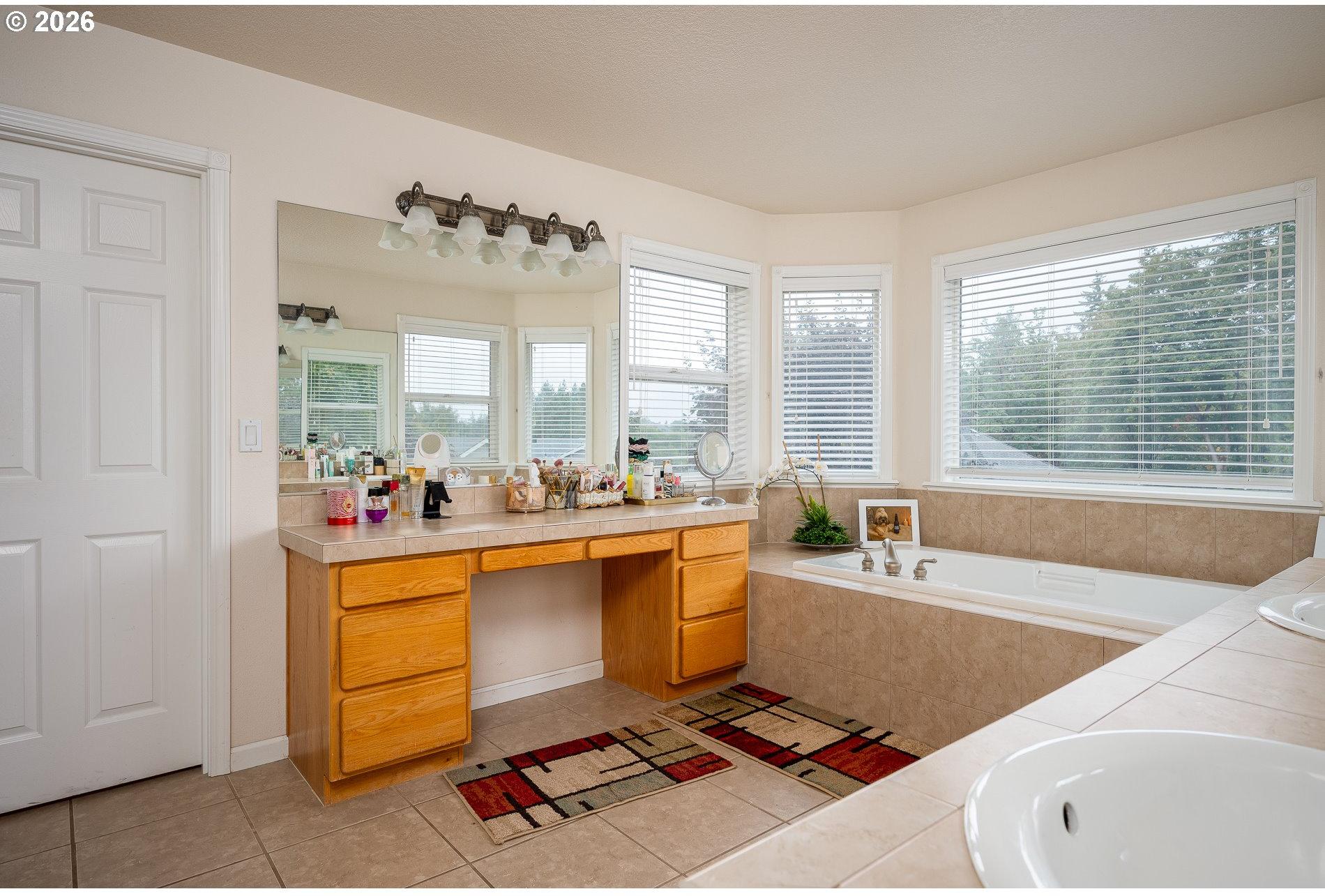 5435 Southeast Old Woods Loop Gresham, OR 97080 - Photo 19 of 48 Gallery Image 19