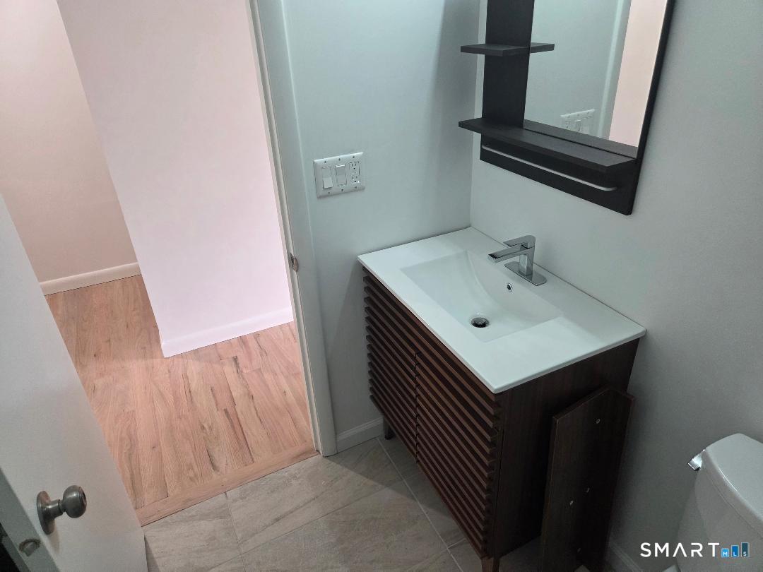 39 Horton Hill Road, Unit 8G Naugatuck, CT 06770 - Photo 13 of 18