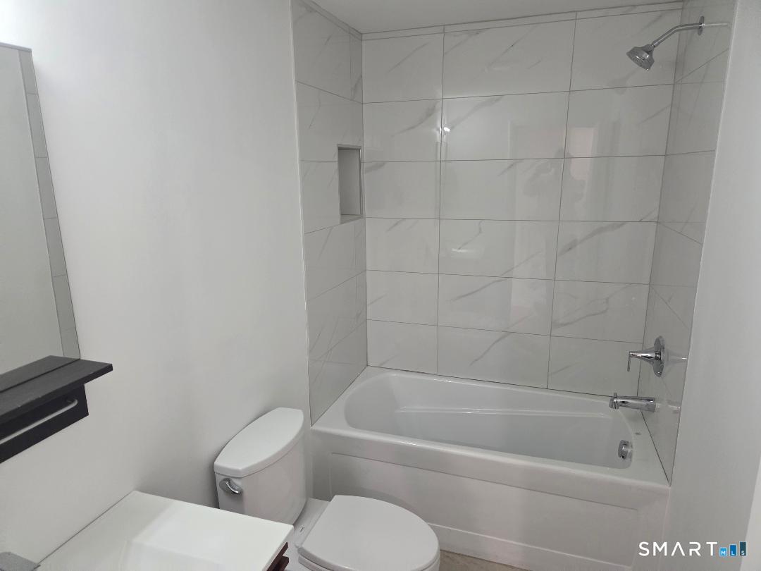 39 Horton Hill Road, Unit 8G Naugatuck, CT 06770 - Photo 14 of 18