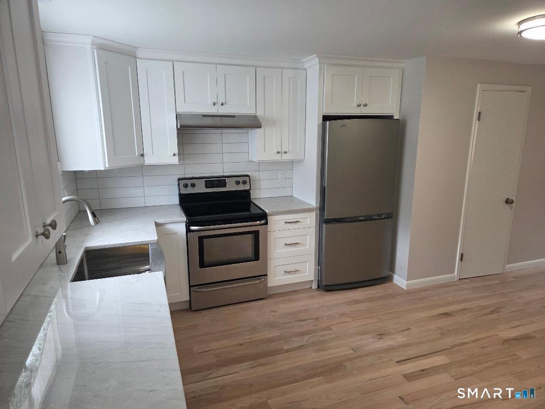 39 Horton Hill Road, Unit 8G Naugatuck, CT 06770 - Photo 4 of 18