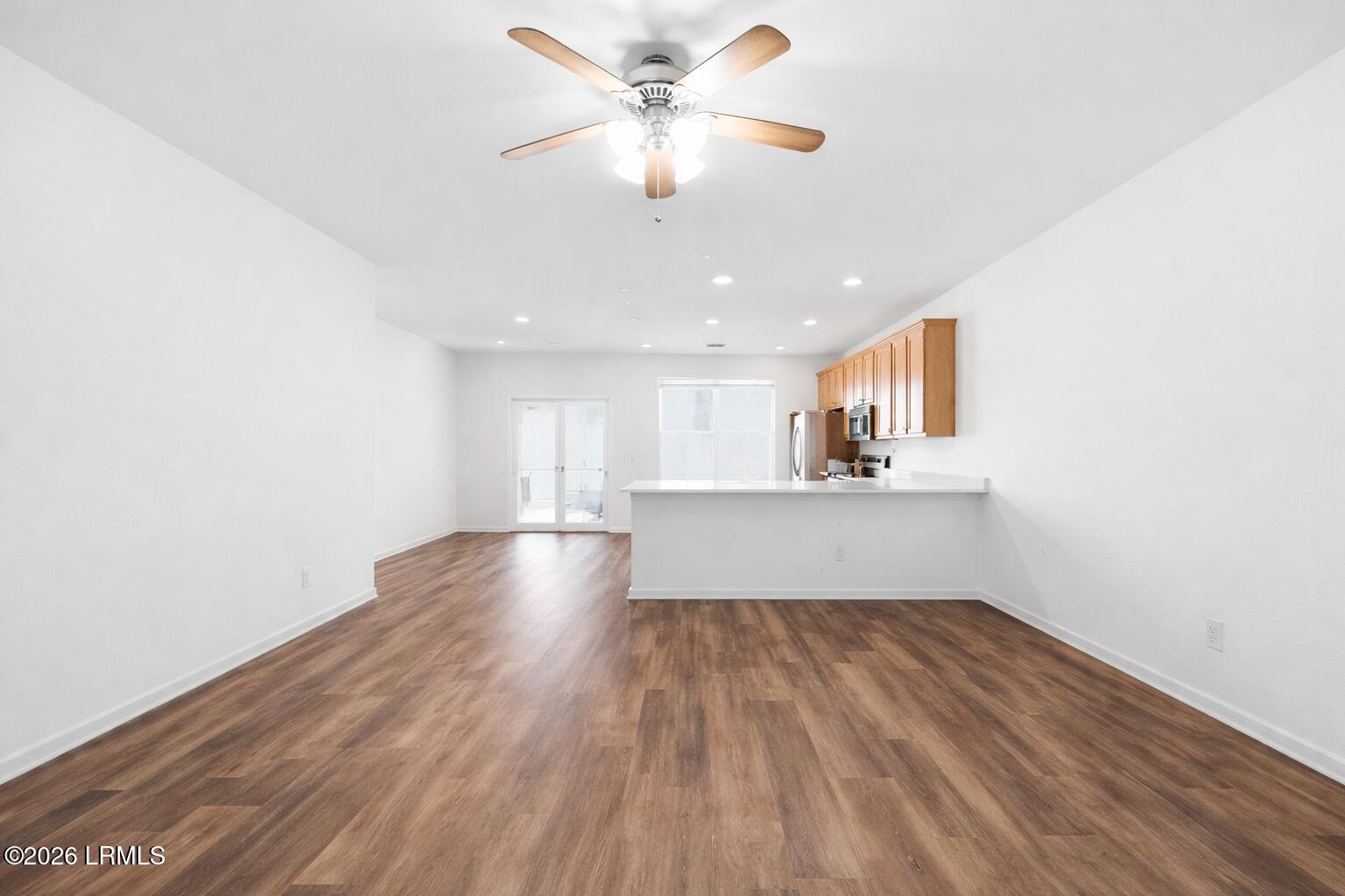 6 Water Tupelo Lane Bluffton, SC 29910 - Photo 3 of 26 Staging 6 Water tupelo