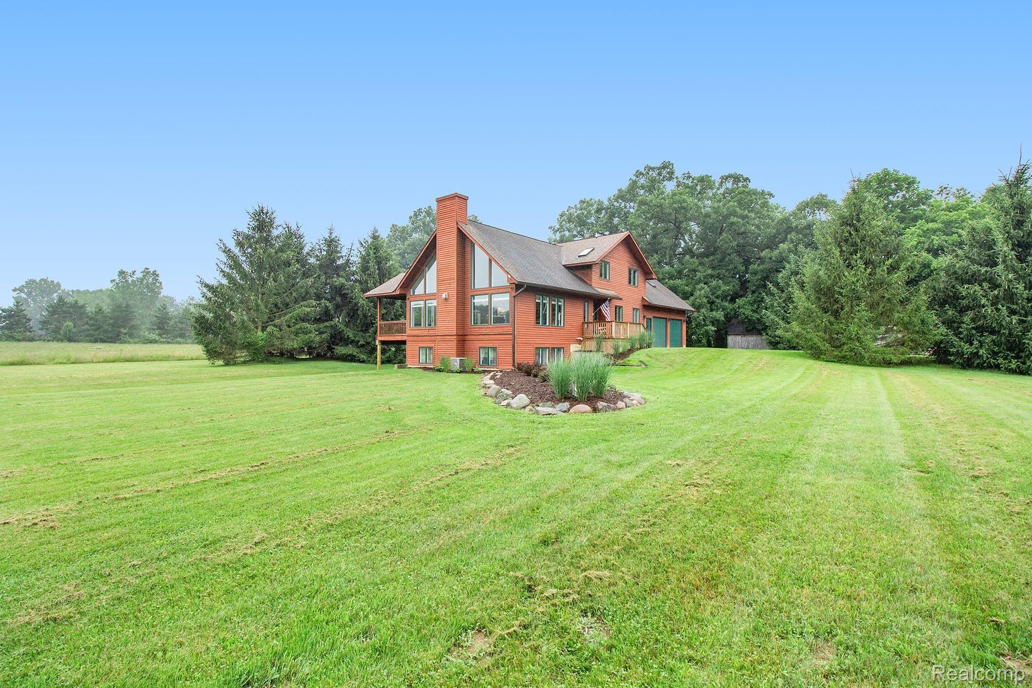 8493 West Lamoreaux Road Fowlerville, MI 48836 - Photo 44 of 53 IMG_3928.jpg