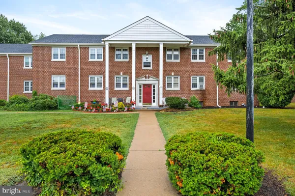 $1,900 | 102 D Cherry Parke, Cherry Hill, NJ 08002