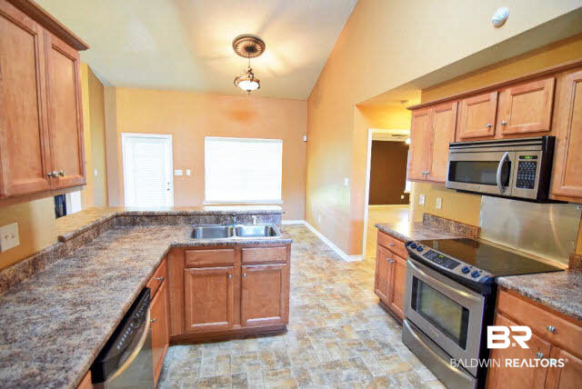 10690 Rigby Drive Mobile, AL 36695 - Photo 7 of 33 Glass Top Range
