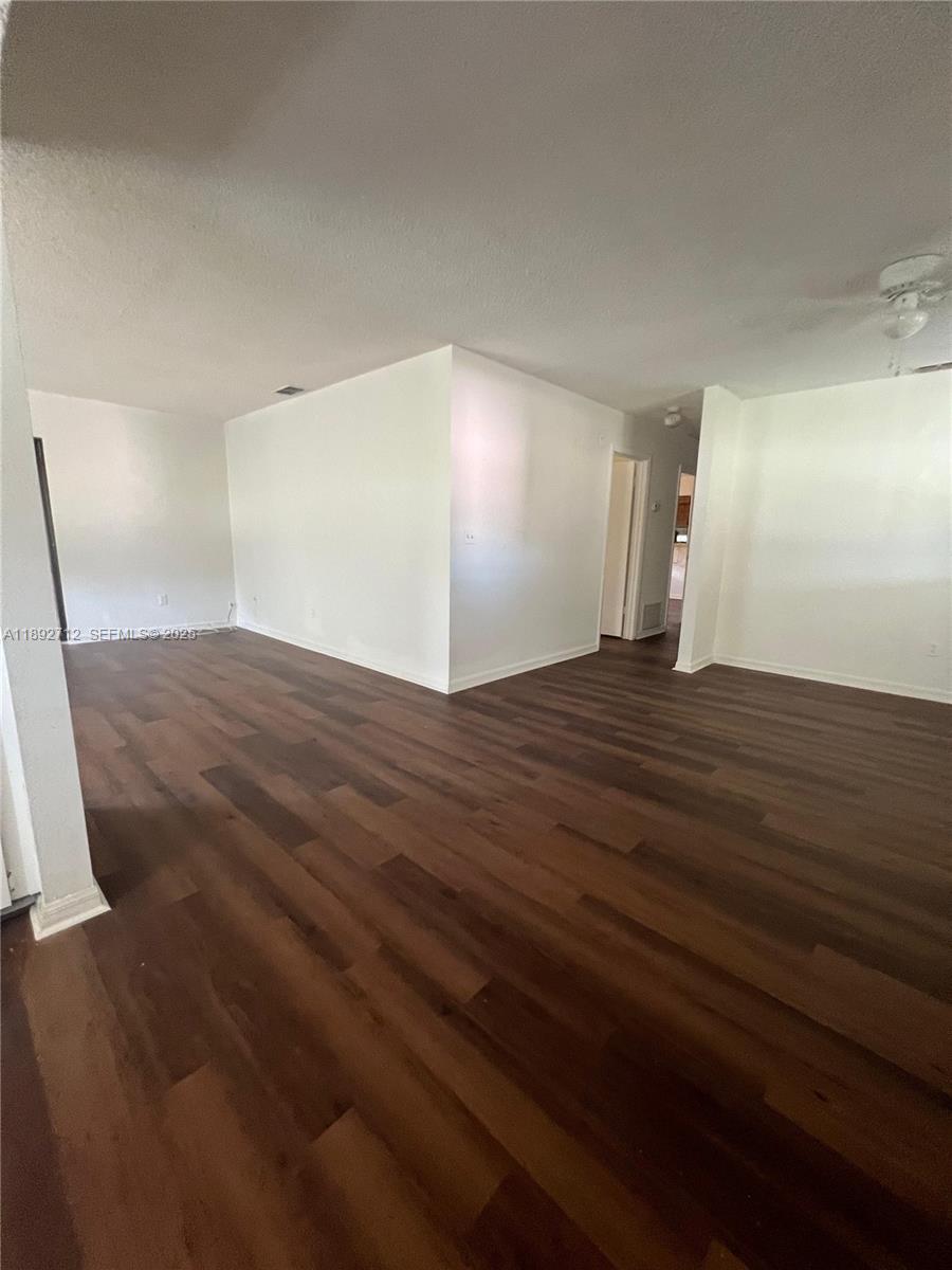 8935 Southwest 104th Place Ocala, FL 34481 - Photo 3 of 21 Photo 3