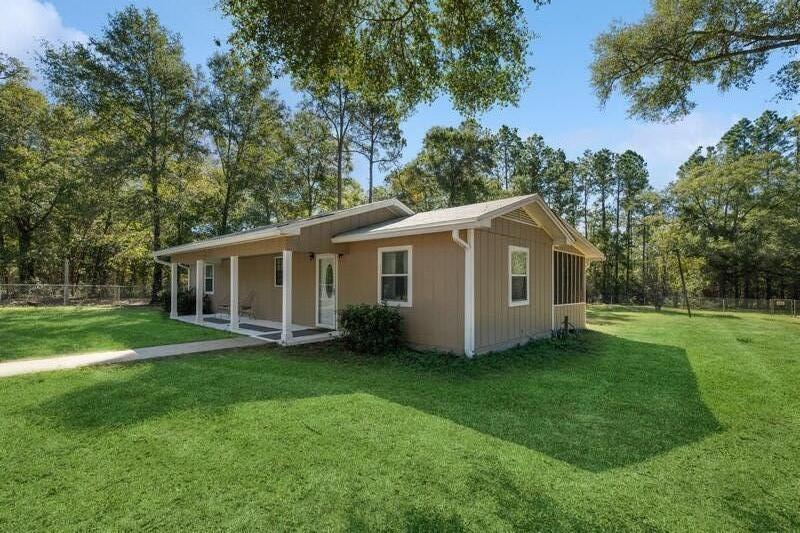 3951 Fern Barrow Road Crestview, FL 32539 - Photo 1 of 31 01_3951FernBarrowRd_2002_FlexMLS800x600_