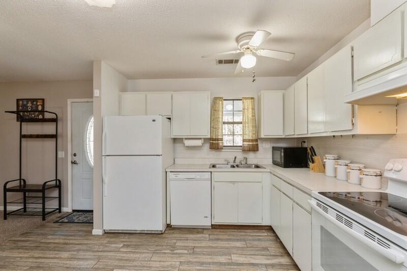 3951 Fern Barrow Road Crestview, FL 32539 - Photo 12 of 31 22_3951FernBarrowRd_2026_FlexMLS800x600_