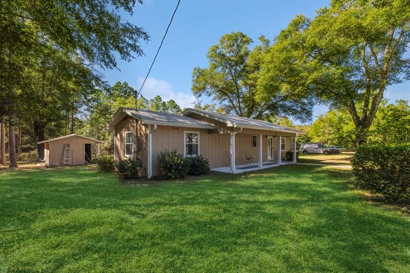 3951 Fern Barrow Road Crestview, FL 32539 - Photo 2 of 31 02_3951FernBarrowRd_2003_FlexMLS800x600_