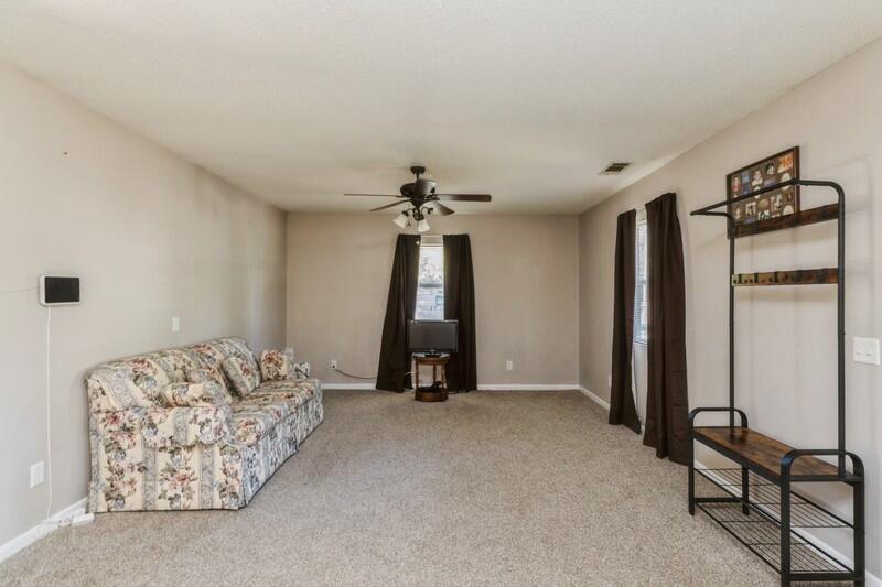 3951 Fern Barrow Road Crestview, FL 32539 - Photo 6 of 31 15_3951FernBarrowRd_2019_FlexMLS800x600_