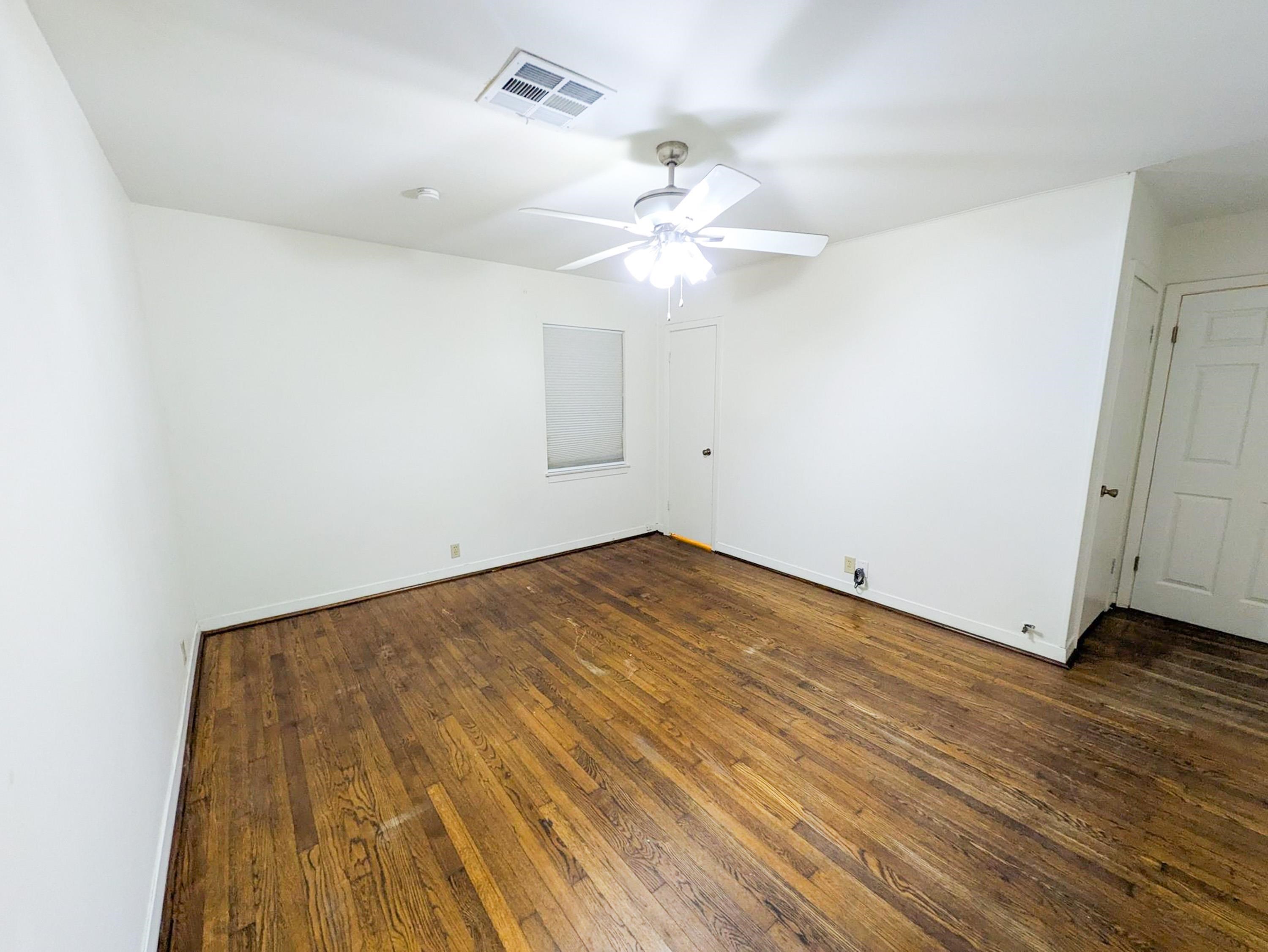 5040 Raleigh Drive Beaumont, TX 77706 - Photo 11 of 22