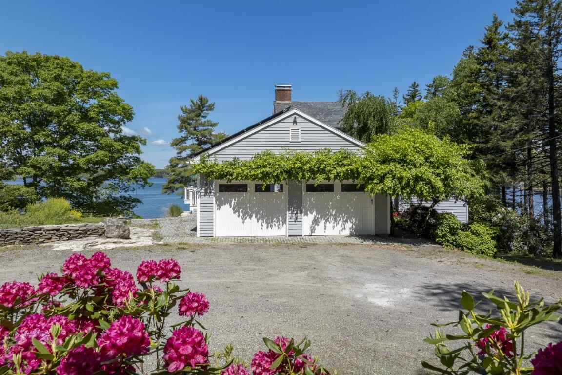 27 Albion Point Road Boothbay, ME 04537 - Photo 11 of 98 27 Albion Point Rd, Boothbay, ME-13