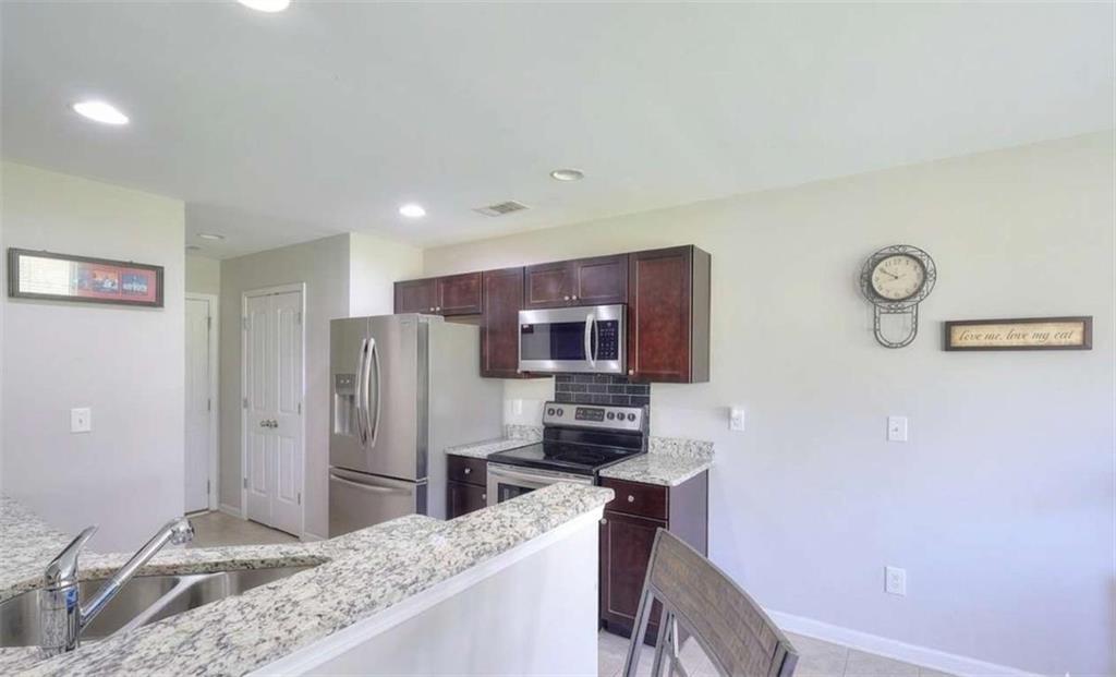 39 Gray Field Court Jefferson, GA 30549 - Photo 3 of 18