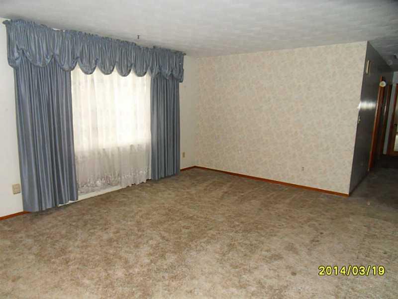 6325 South Franklin Road Indianapolis, IN 46259 - Photo 8 of 16 Gallery Image 8