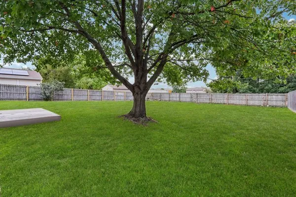 $263,400 | 3103 Timberline Drive, Champaign, IL 61822