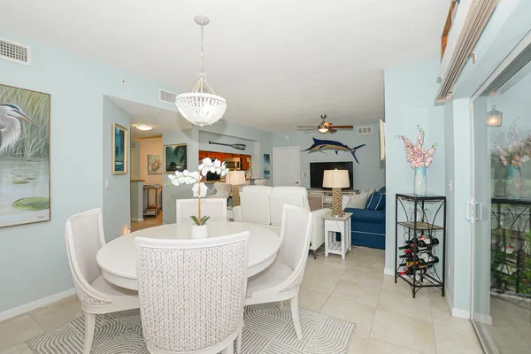 $2,200 | 4190 Gator Greens Way, Unit 35, Fort Pierce, FL 34982