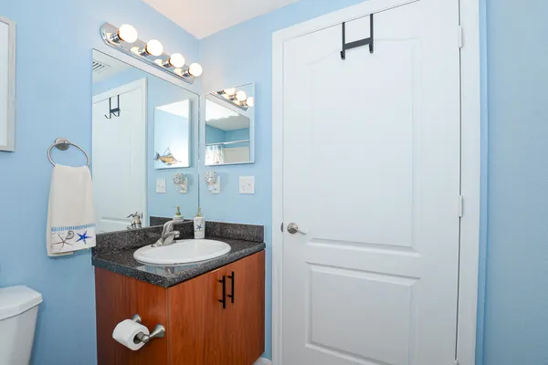 $2,200 | 4190 Gator Greens Way, Unit 35, Fort Pierce, FL 34982